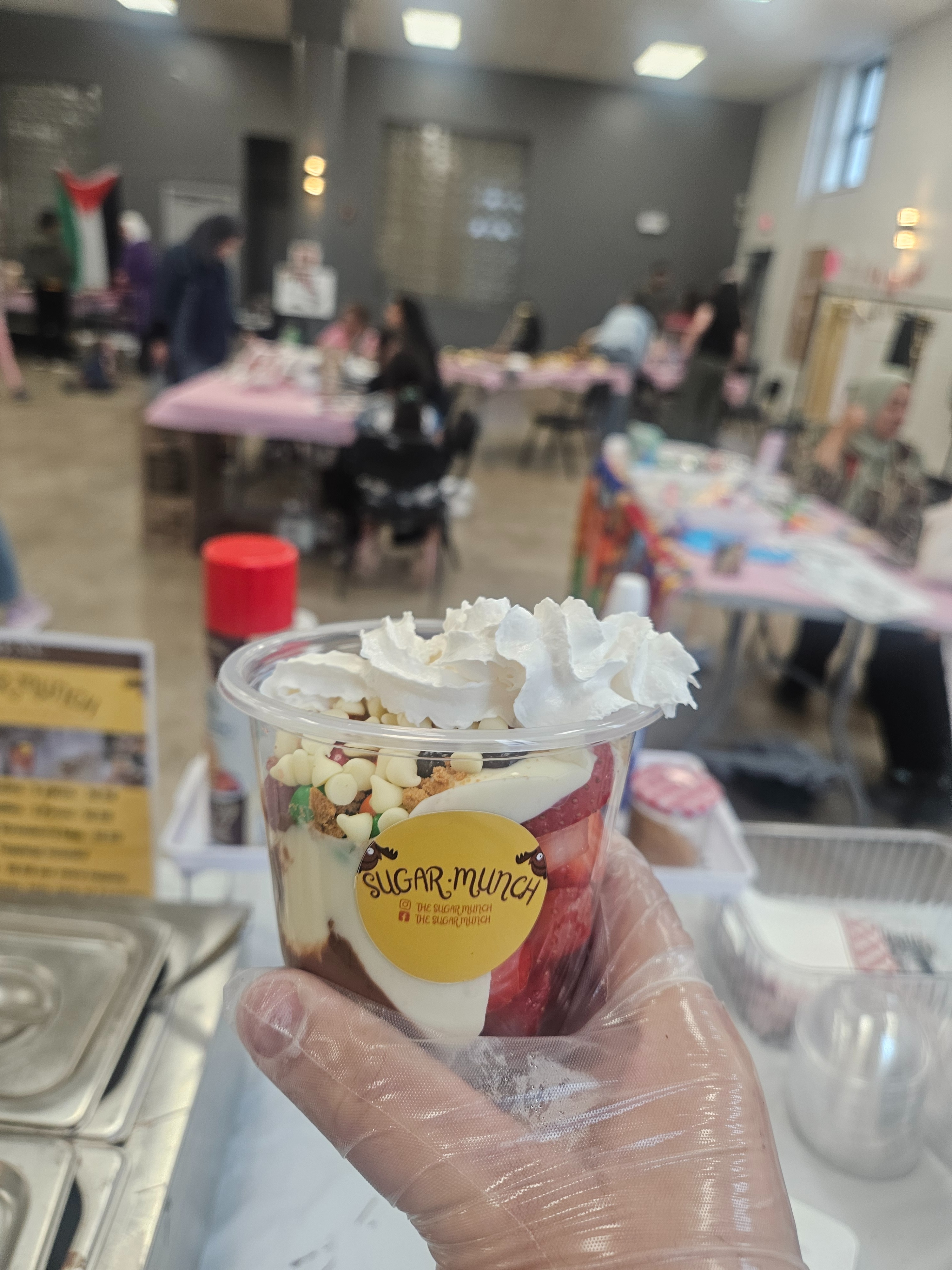 Strawberry Chocolate Cups dessert by The Sugar Munch